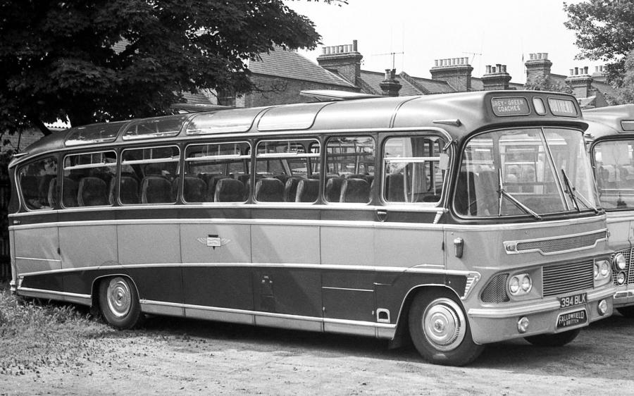 Bedford SB8 Harrington Crusader II (C41F) '1961